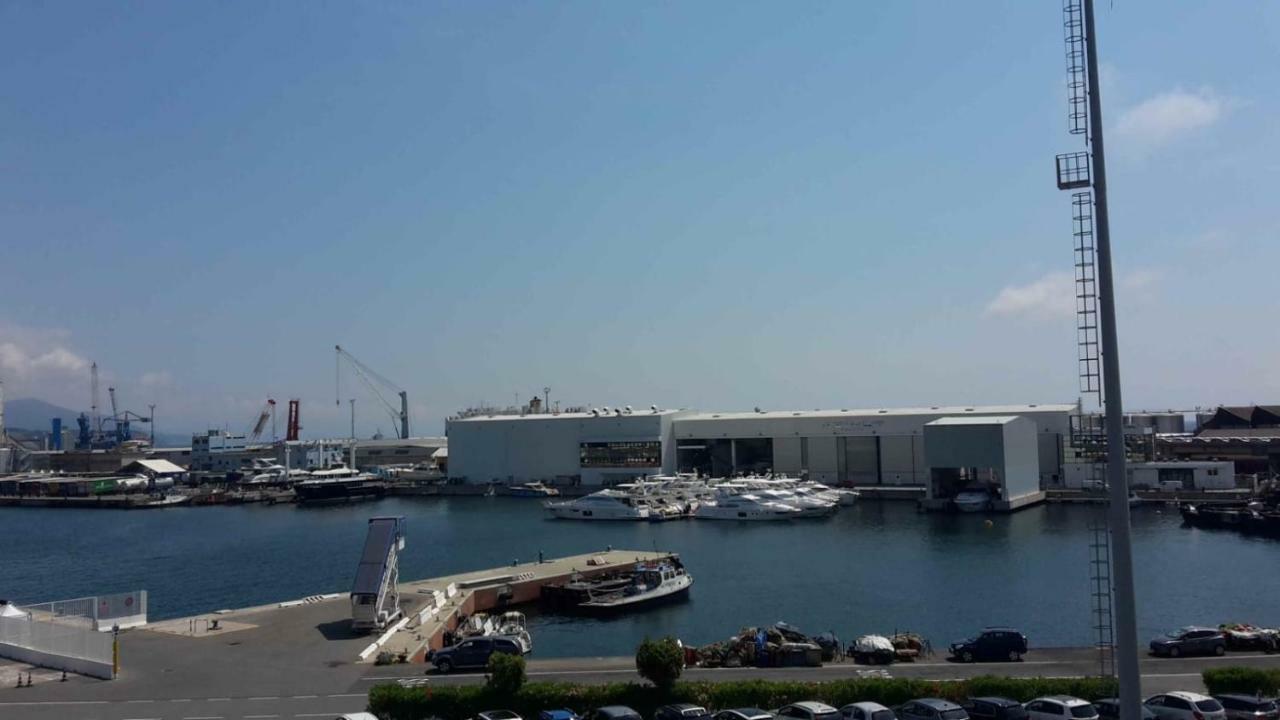 Relax In Darsena - Savona Apartman Kültér fotó